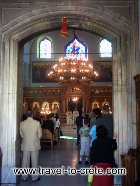 AGIOS TITOS - Entering Agios Titos church