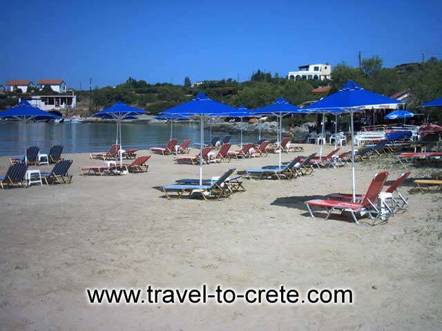 AKROTIRI STAVROS - The beach in the bay