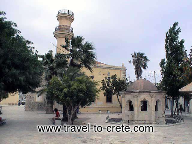 Ierapetra is situated on the southeast coast with approx. 10km coastlines and is the fourth largest town of Crete. Its total area covers 400,52 Km2 and its popu  