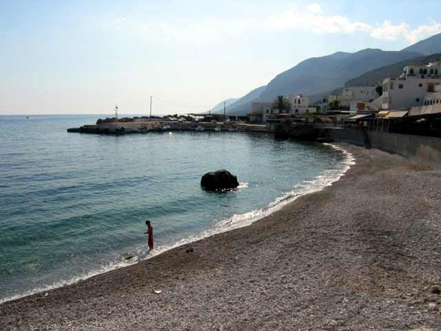 The beach  infront of the restaurants - 