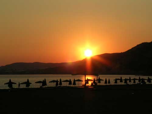 Beach by sunset - Pachia Ammos beach next to Paleohora by sunset