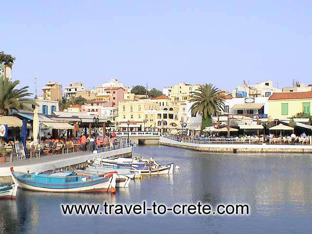 Fishing boats and restaurants - The well known port. This is the spot with the bridge over the canal between the lake and the sea