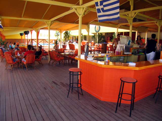 The bar of Roze Cafe - beach bar CLICK TO ENLARGE