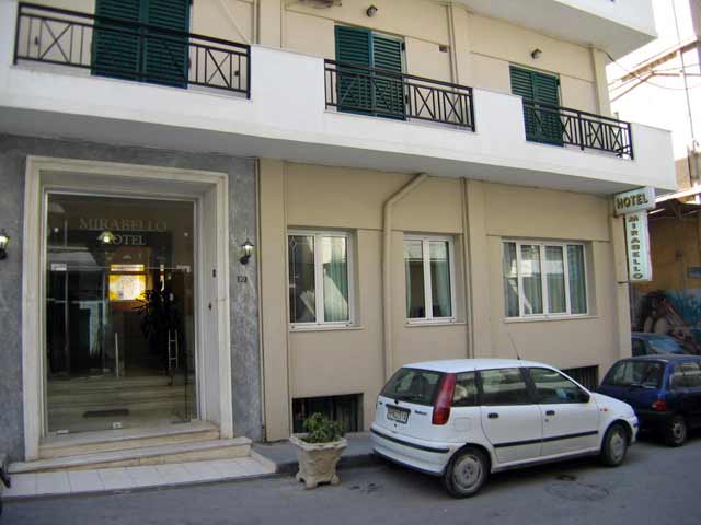 The entrance of Mirabello Hotel CLICK TO ENLARGE