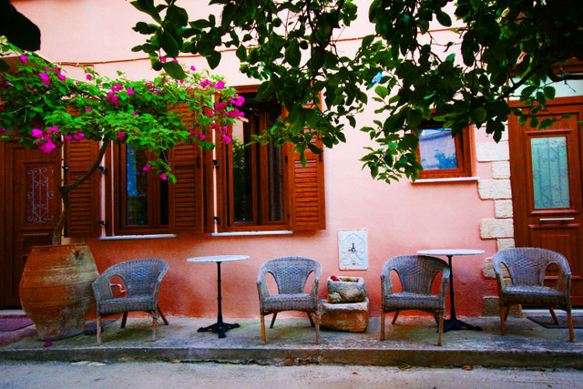 The bed room of the Apartment of Kasteli studios