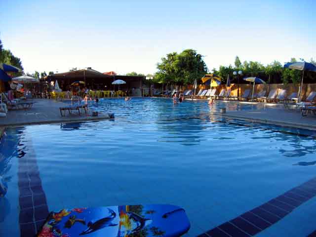 The pool of Camping Hania - Ag. Apostoli - Hania - Crete CLICK TO ENLARGE