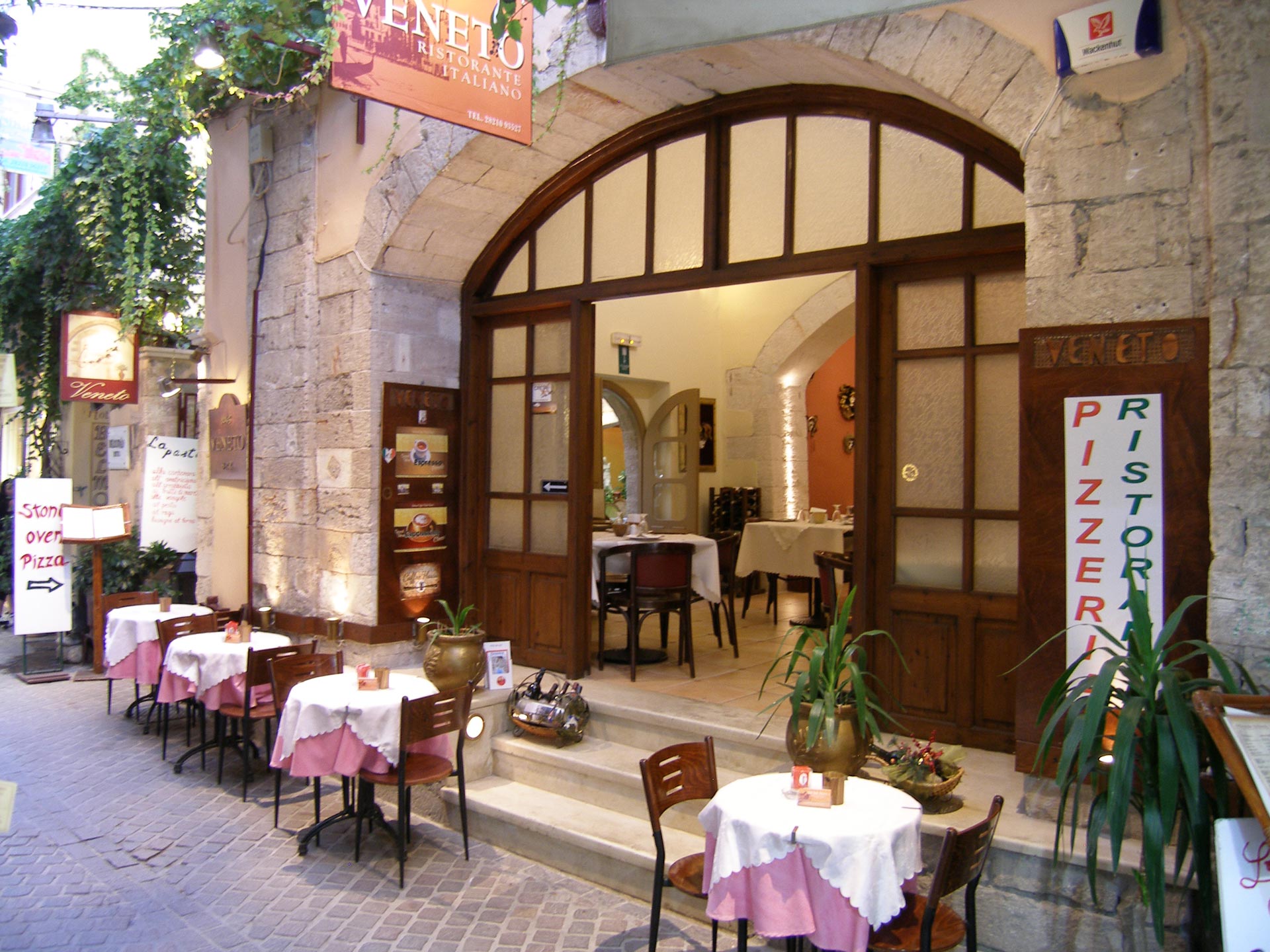 VENETO RISTORANTE ITALIANO IN  8-10,  Zampeliou Str. - Old Venetian Port  -  Hania