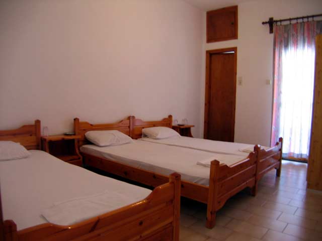 The triple room of Iligas Pension with 3 beds CLICK TO ENLARGE