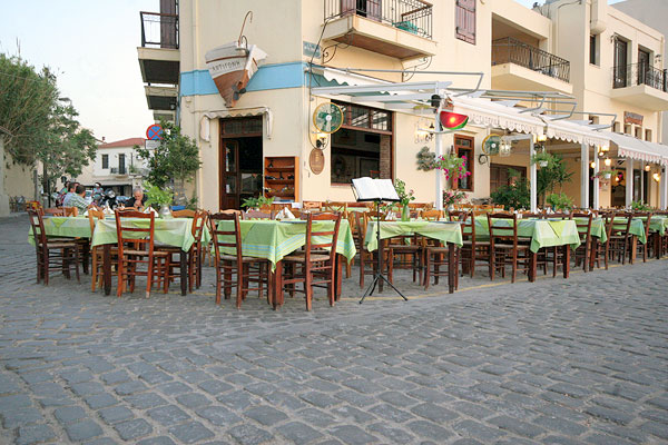 Antigoni Fish Restaurant - Tavern - Old Venetian Harbour - Hania - Crete. CLICK TO ENLARGE