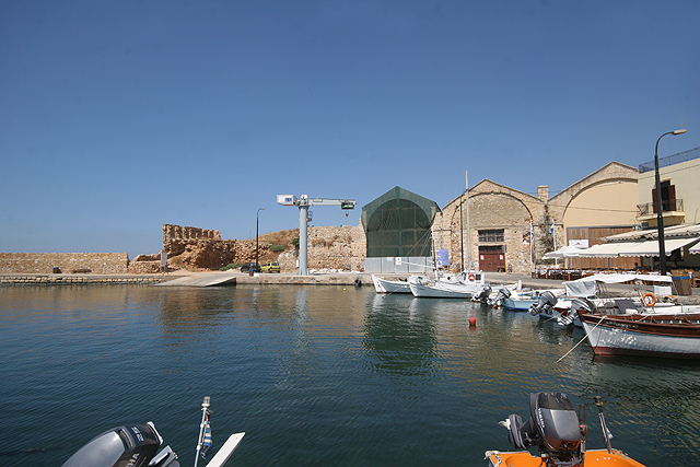 Antigoni Fish Restaurant - Tavern - Old Venetian Harbour - Hania - Crete. CLICK TO ENLARGE