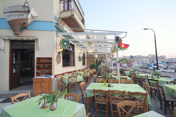 Antigoni Fish Restaurant - Tavern - Old Venetian Harbour - Hania - Crete. CLICK TO ENLARGE