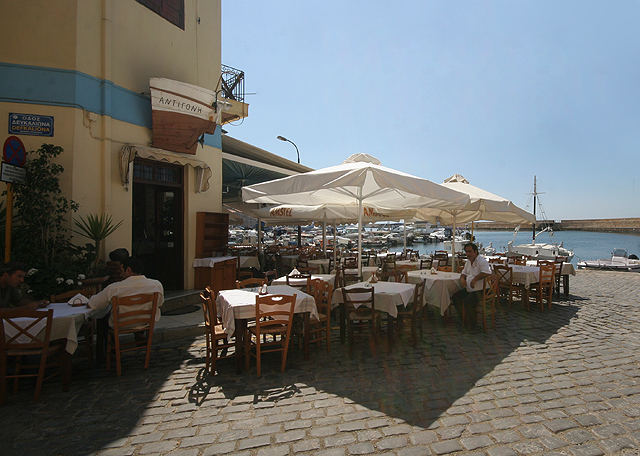 Antigoni Fish Restaurant - Tavern - Old Venetian Harbour - Hania - Crete. CLICK TO ENLARGE