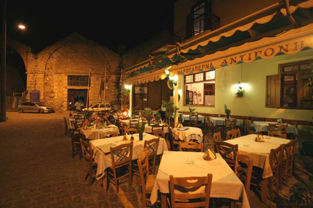 Antigoni Fish Restaurant - Tavern - Old Venetian Harbour - Hania - Crete. CLICK TO ENLARGE