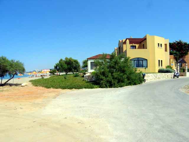 Outside view of Silvel Beach Hotel CLICK TO ENLARGE