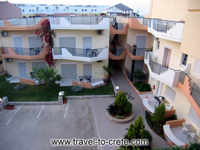 The garden of Familly Apartments - Platanias - Crete