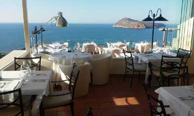 COSMOS  RESTAURANT  CAFE - PIANO  BAR IN  Upper Platanias - Hania