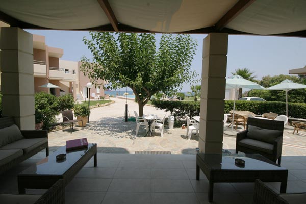 View of the pool and the beach CLICK TO ENLARGE